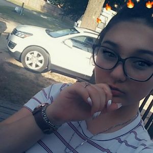 Meet your Posher, Kaylee